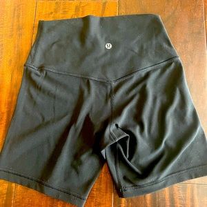 Lululemon Align bike shorts